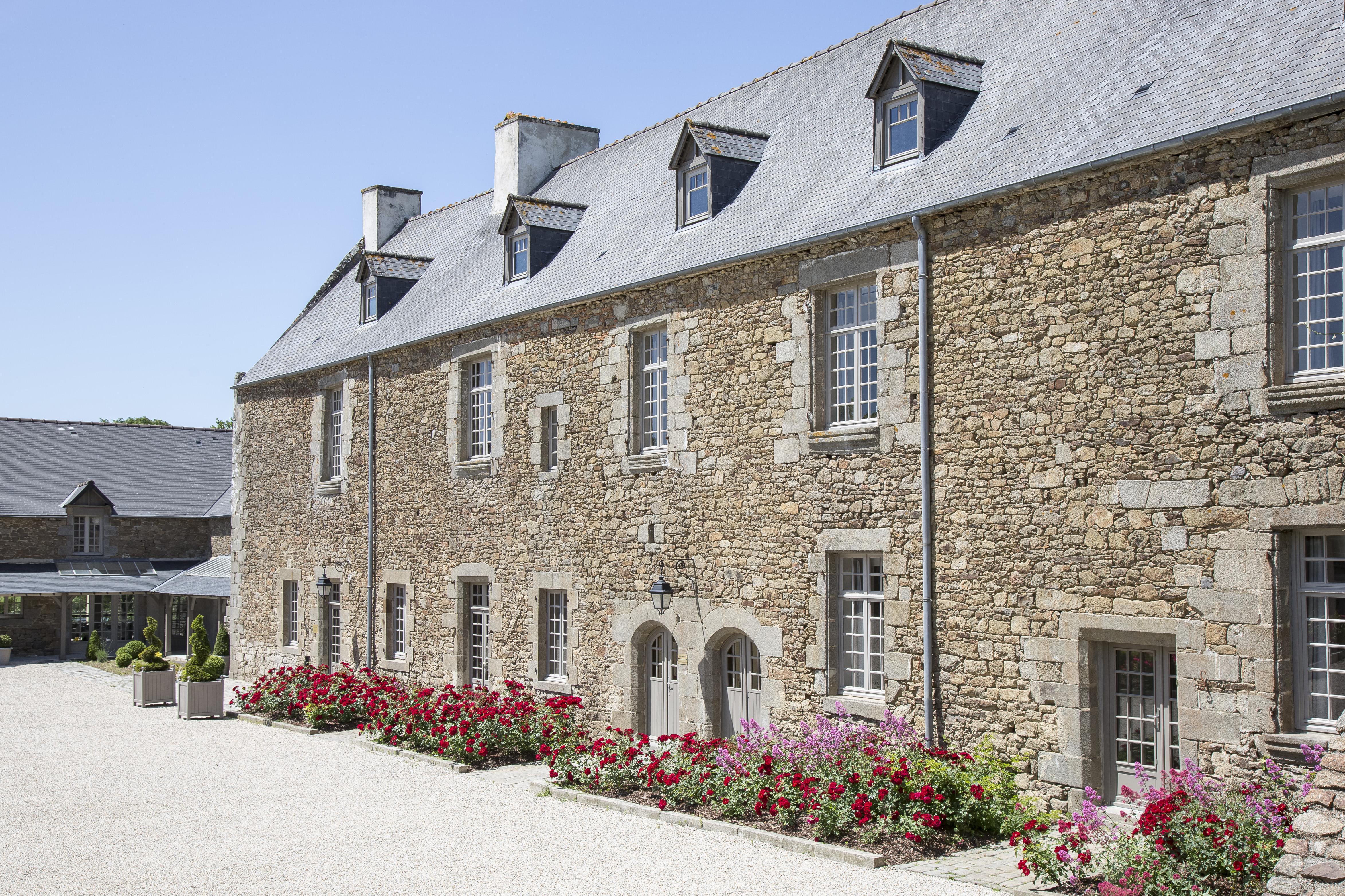 Hotel De L'Abbaye Le Tronchet  Exterior photo