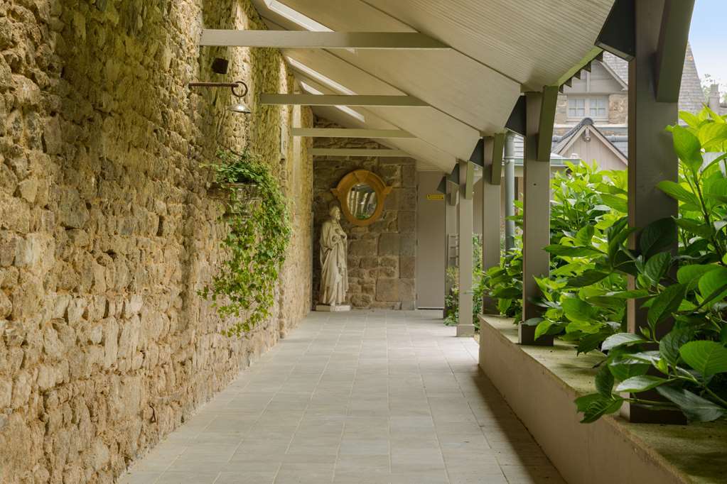 Hotel De L'Abbaye Le Tronchet  Interior photo